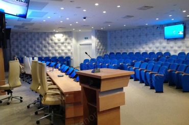 В современном и многофункциональном конференц-зале «СОГАЗ» были обновлены системы видеоотображения и связи.